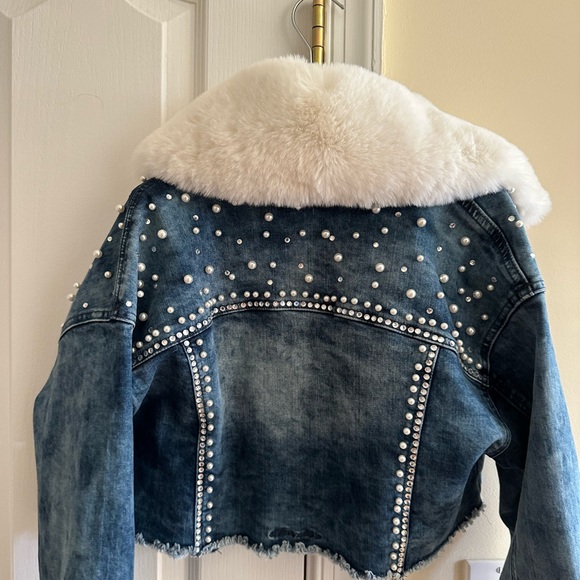 Designer girls cropped denim jacket with removable faux - Picture 2 of 10